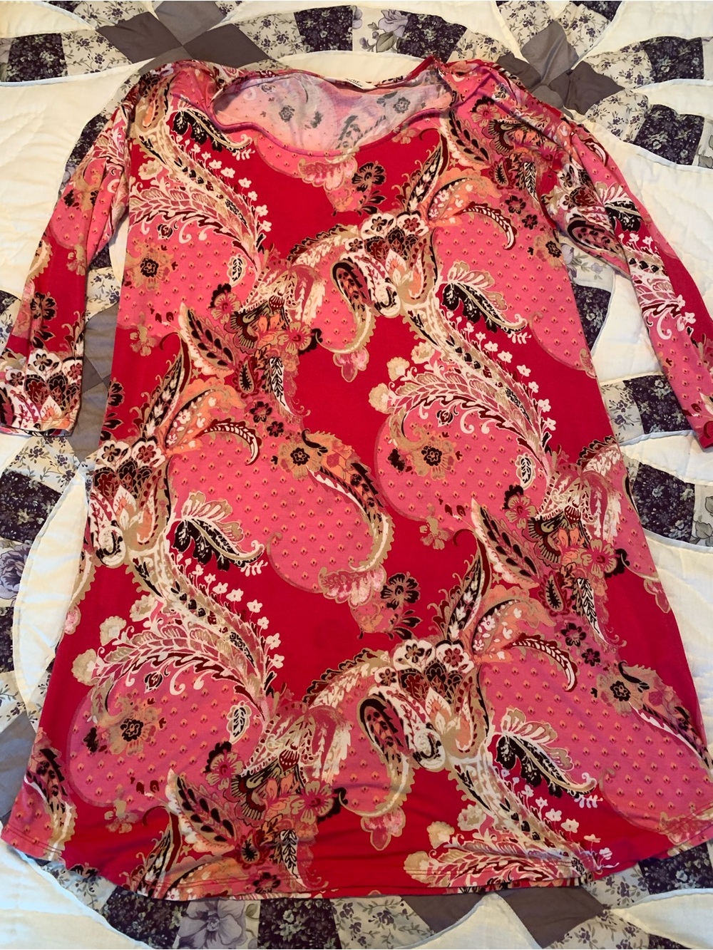 Soma Red and Pink Paisley V-Neck Long-Sleeve Tunic